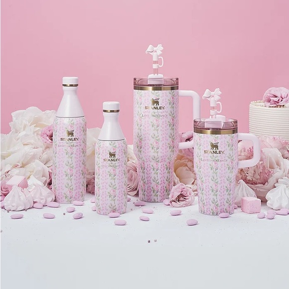 Stanley x Loveshackfancy All Day Slim Bottle | 20oz - Picture 2 of 3